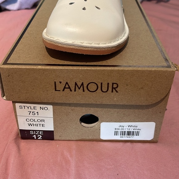 L’Amour size 12- like New! - Picture 2 of 2